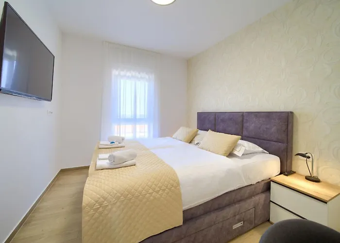 Apartament Crystal Aura 2 By Interhome *