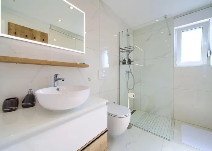 Crystal Aura 2 By Interhome *