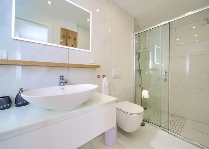 Apartament Crystal Aura 2 By Interhome