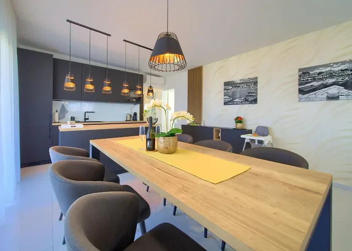 Apartament Crystal Aura 2 By Interhome