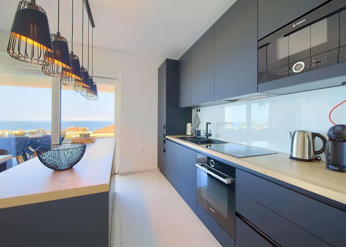 Crystal Aura 2 By Interhome Apartman